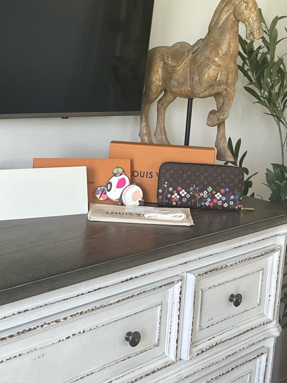 Louis Vuitton TM X LV Flowers Zippy Wallet - Picture 12 of 12